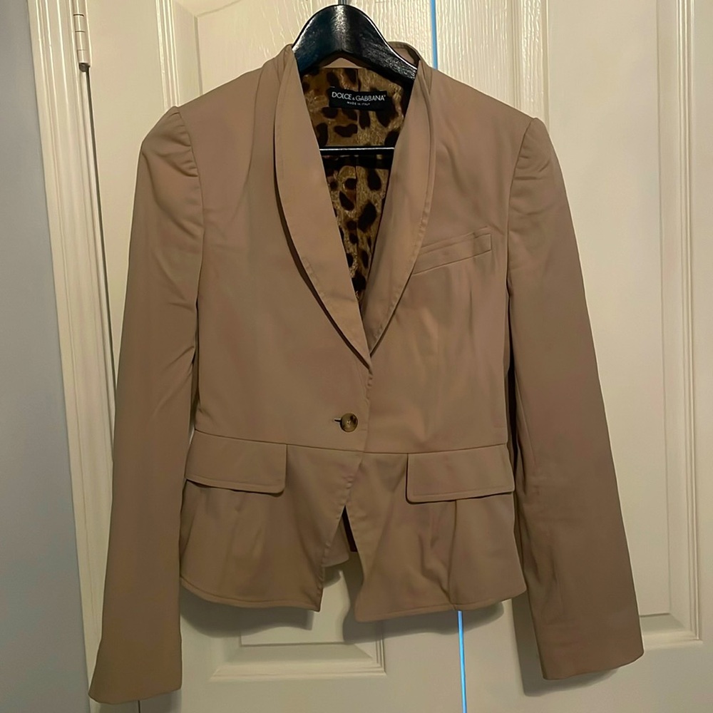 Dolce & Gabbana tan leopard suit jacket